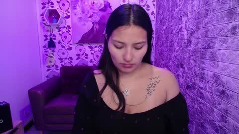 Snapshot of emma_garciaa_ chatting on January 22, 2025, 3:52 am emma online show from January 22, 2025, 3:52 am