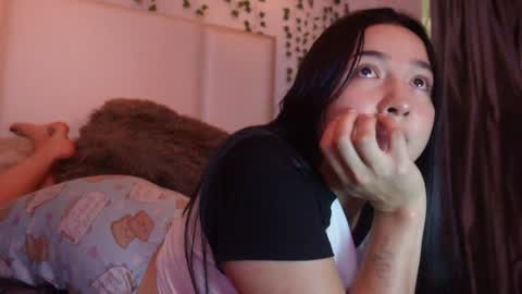 Snapshot of emma_johnson_ chatting on October 17, 2025, 3:42 am emma_johnson_ online show from October 17, 2025, 3:42 am