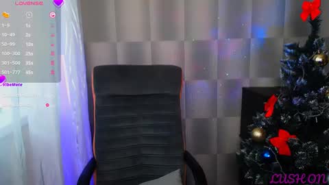 Snapshot of emma_jordan chatting on January 4, 2025, 8:49 am Emma online show from January 4, 2025, 8:49 am