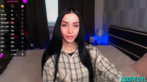 Snapshot of emma_jordan chatting on January 22, 2025, 6:52 am Emma online show from January 22, 2025, 6:52 am