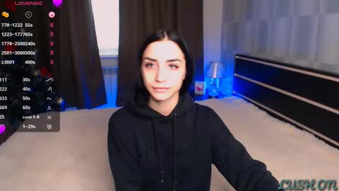Snapshot of emma_jordan chatting on January 25, 2025, 11:02 am Emma online show from January 25, 2025, 11:02 am