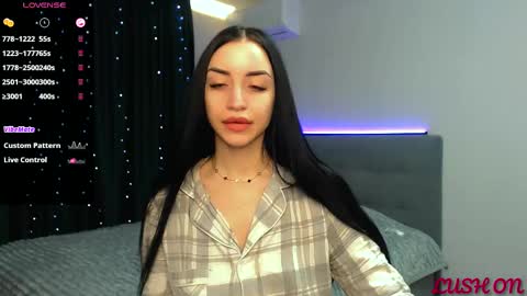 Snapshot of emma_jordan chatting on February 21, 2025, 10:39 am Emma online show from February 21, 2025, 10:39 am