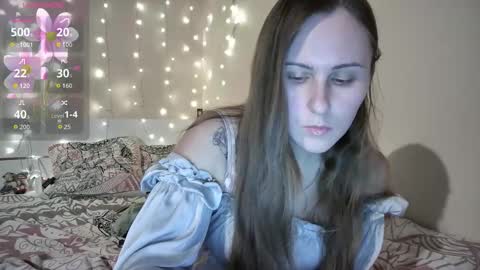 emma_just online show from October 2, 2025, 7:43 pm