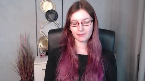 Snapshot of emma_lust94 chatting on December 3, 2024, 10:06 am emma online show from December 3, 2024, 10:06 am