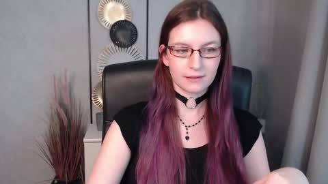 Snapshot of emma_lust94 chatting on December 11, 2024, 9:30 am emma online show from December 11, 2024, 9:30 am