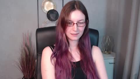 Snapshot of emma_lust94 chatting on December 14, 2024, 3:58 pm emma online show from December 14, 2024, 3:58 pm