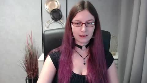 Snapshot of emma_lust94 chatting on December 29, 2024, 10:45 am emma online show from December 29, 2024, 10:45 am