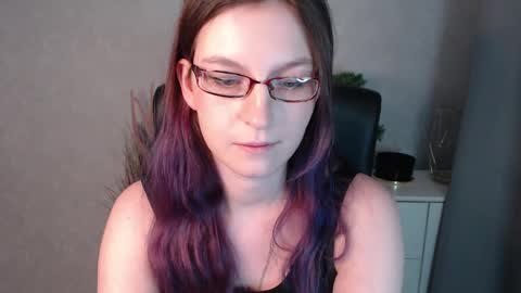 Snapshot of emma_lust94 chatting on January 3, 2025, 1:25 pm emma online show from January 3, 2025, 1:25 pm