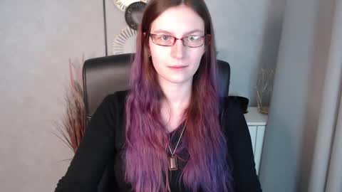 Snapshot of emma_lust94 chatting on January 6, 2025, 12:46 pm emma online show from January 6, 2025, 12:46 pm