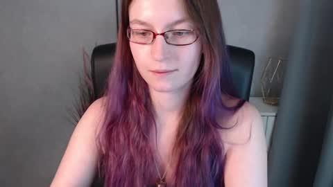 Snapshot of emma_lust94 chatting on January 14, 2025, 12:45 pm emma online show from January 14, 2025, 12:45 pm