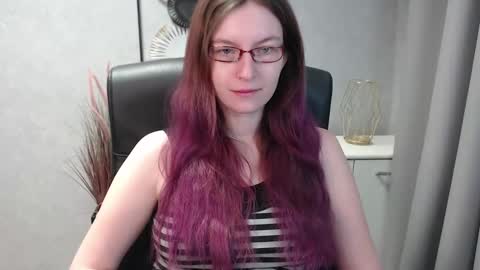 Snapshot of emma_lust94 chatting on January 23, 2025, 6:39 am emma online show from January 23, 2025, 6:39 am
