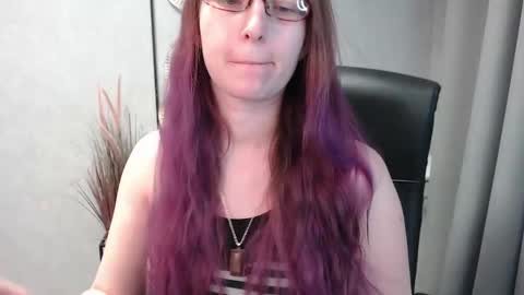 Snapshot of emma_lust94 chatting on January 23, 2025, 10:01 am emma online show from January 23, 2025, 10:01 am