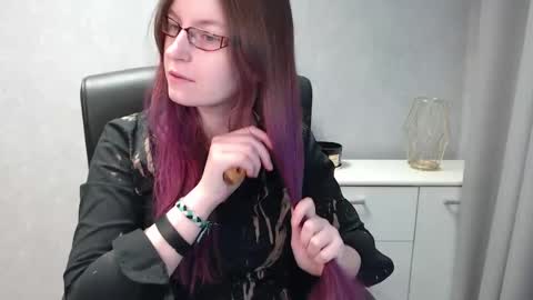 Snapshot of emma_lust94 chatting on February 1, 2025, 7:36 am emma online show from February 1, 2025, 7:36 am