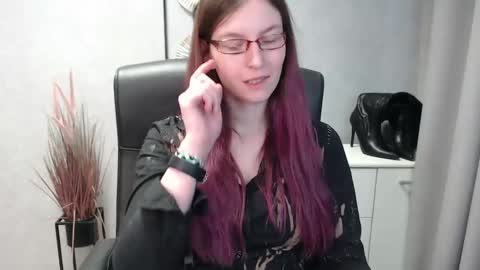 Snapshot of emma_lust94 chatting on February 1, 2025, 10:37 am emma online show from February 1, 2025, 10:37 am