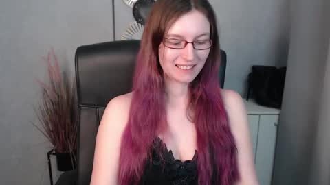 Snapshot of emma_lust94 chatting on February 3, 2025, 9:41 am emma online show from February 3, 2025, 9:41 am