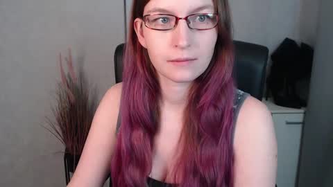 Snapshot of emma_lust94 chatting on February 12, 2025, 10:03 am emma online show from February 12, 2025, 10:03 am