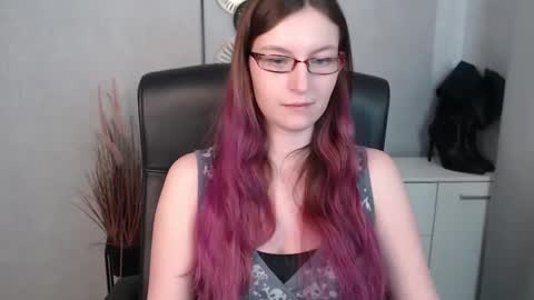 Snapshot of emma_lust94 chatting on February 12, 2025, 1:06 pm emma online show from February 12, 2025, 1:06 pm