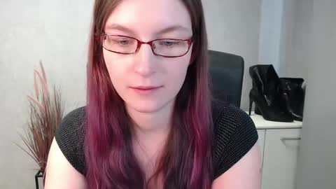 Snapshot of emma_lust94 chatting on February 18, 2025, 1:11 pm emma online show from February 18, 2025, 1:11 pm