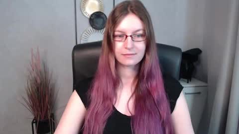 Snapshot of emma_lust94 chatting on March 5, 2025, 10:33 am emma online show from March 5, 2025, 10:33 am
