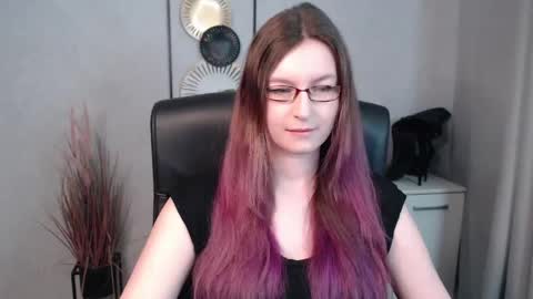 Snapshot of emma_lust94 chatting on March 7, 2025, 7:08 am emma online show from March 7, 2025, 7:08 am
