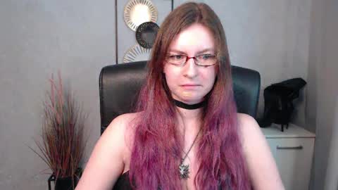 Snapshot of emma_lust94 chatting on March 12, 2025, 7:02 am emma online show from March 12, 2025, 7:02 am