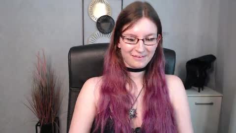 Snapshot of emma_lust94 chatting on March 12, 2025, 1:08 pm emma online show from March 12, 2025, 1:08 pm