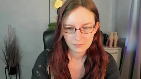 Snapshot of emma_lust94 chatting on June 26, 2026, 5:56 am emma online show from June 26, 2026, 5:56 am