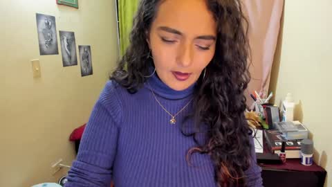 Snapshot of emma_luxy chatting on December 20, 2024, 7:01 am emma luxy online show from December 20, 2024, 7:01 am