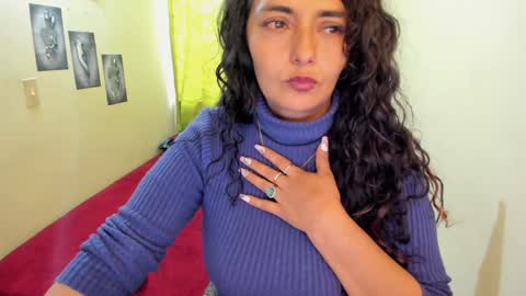 Snapshot of emma_luxy chatting on December 29, 2024, 12:12 pm emma luxy online show from December 29, 2024, 12:12 pm