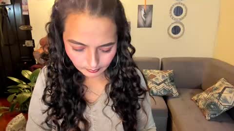 Snapshot of emma_luxy chatting on February 21, 2025, 4:18 am emma luxy online show from February 21, 2025, 4:18 am