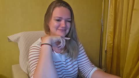 Snapshot of emma_misty_ chatting on October 7, 2025, 5:21 pm emma_misty_ online show from October 7, 2025, 5:21 pm
