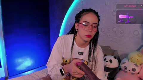     online show from January 7, 2025, 10:01 am