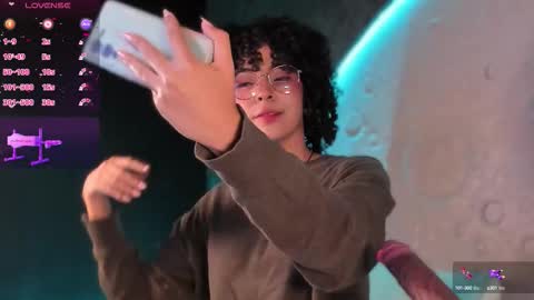     online show from September 27, 2025, 10:20 am