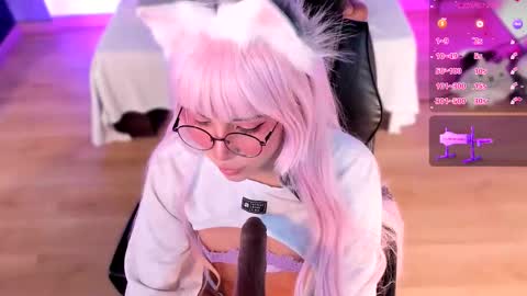 Snapshot of emma_nakamura chatting on February 14, 2026, 5:37 am online show from February 14, 2026, 5:37 am