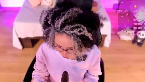 Snapshot of emma_nakamura chatting on February 15, 2026, 12:36 pm online show from February 15, 2026, 12:36 pm