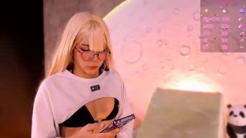 Snapshot of emma_nakamura chatting on February 18, 2026, 10:22 am online show from February 18, 2026, 10:22 am