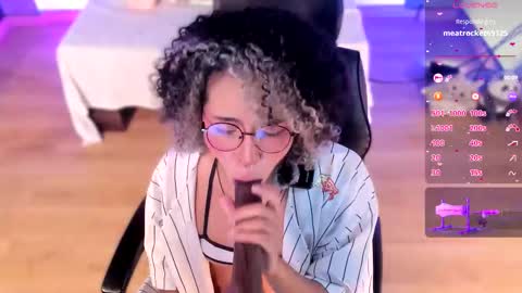 Snapshot of emma_nakamura chatting on February 23, 2026, 10:12 am online show from February 23, 2026, 10:12 am