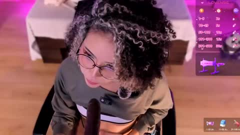 Snapshot of emma_nakamura chatting on March 2, 2026, 10:22 am online show from March 2, 2026, 10:22 am