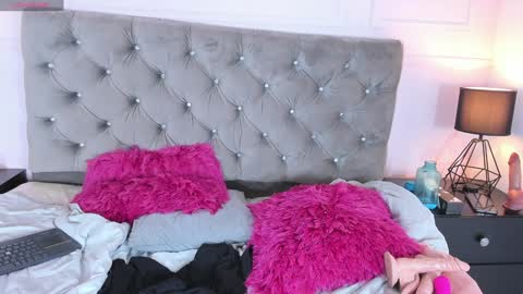 Snapshot of emma_payton chatting on January 18, 2025, 5:37 pm Emma online show from January 18, 2025, 5:37 pm