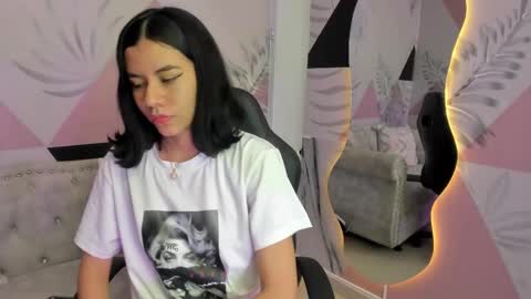 Emma online show from March 7, 2025, 6:22 pm