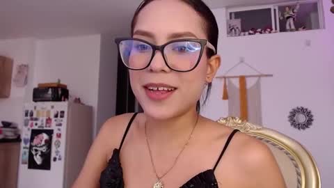 Snapshot of emma_rinaldi_ chatting on January 20, 2025, 10:04 pm Emma online show from January 20, 2025, 10:04 pm