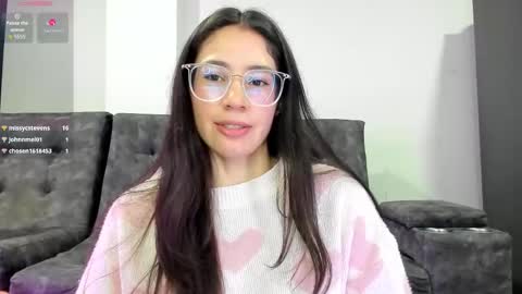 Snapshot of emma_sandovaal chatting on February 2, 2026, 3:27 am Emma online show from February 2, 2026, 3:27 am