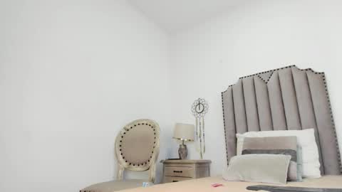 emma scott 7 online show from December 3, 2025, 11:08 am