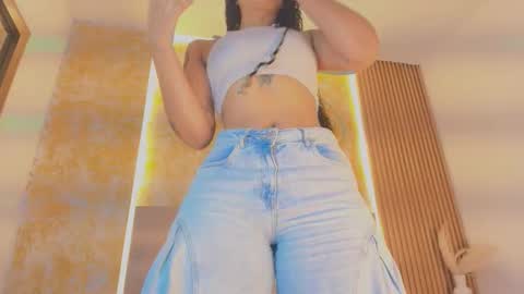 Snapshot of emma_torres__ chatting on September 21, 2025, 11:12 am Ema online show from September 21, 2025, 11:12 am