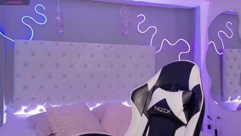 Snapshot of emma_visconti chatting on February 6, 2026, 12:30 pm emma_visconti online show from February 6, 2026, 12:30 pm