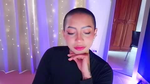 Emma web online show from February 3, 2026, 6:57 pm