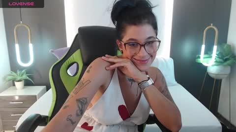 Snapshot of emmaa_blaack chatting on February 14, 2025, 7:54 pm E M M A A online show from February 14, 2025, 7:54 pm