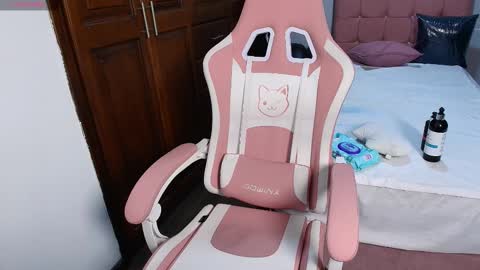 Snapshot of emmaa_rs chatting on November 20, 2025, 11:54 am emma online show from November 20, 2025, 11:54 am