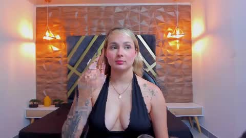 Snapshot of emmaa_white_ chatting on May 2, 2026, 5:40 pm EMMA online show from May 2, 2026, 5:40 pm