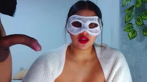 Snapshot of emmaandpablo_mask11 chatting on February 2, 2026, 10:47 am emmaandpablo_mask11 online show from February 2, 2026, 10:47 am